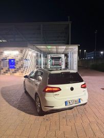 Volkswagen Golf - 3