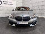 BMW 118 i Sport Line/Automatik - BMW 118 mit Benzin-Antrieb: Limousine, Automatik