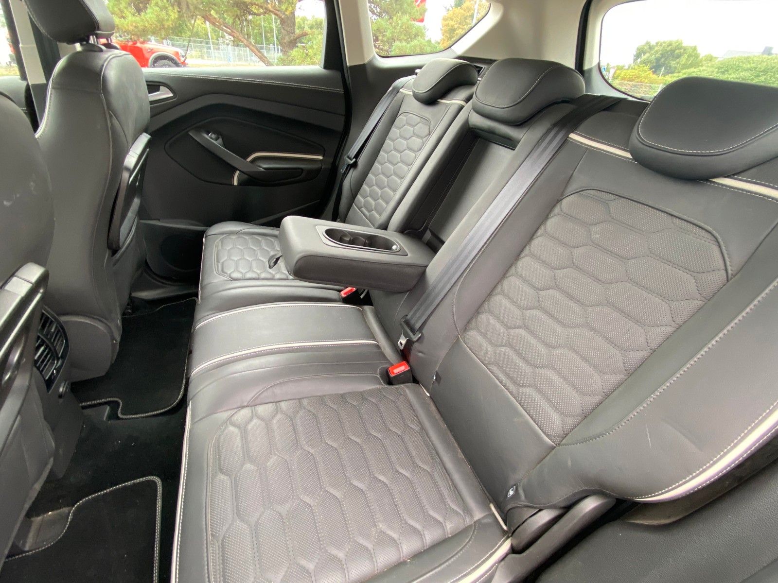 Fahrzeugabbildung Ford Kuga Vignale
