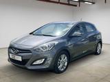 Hyundai i30 FIFA World Cup Edition +SHZ+KAM+NAVi+8FACH - Hyundai i30 mit Diesel-Antrieb: Limousine