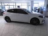 BMW M135 iA xDrive Navi Glasdach SH Park Ass Driv As - BMW M135: Automatik