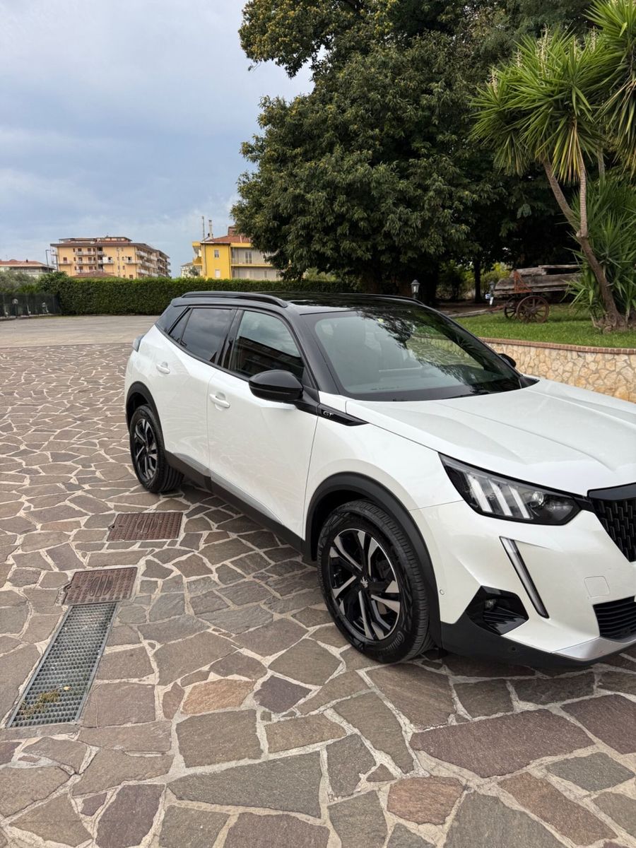 Peugeot 2008 BlueHDi 130 S&S EAT8 GT uni proprie imagem 3