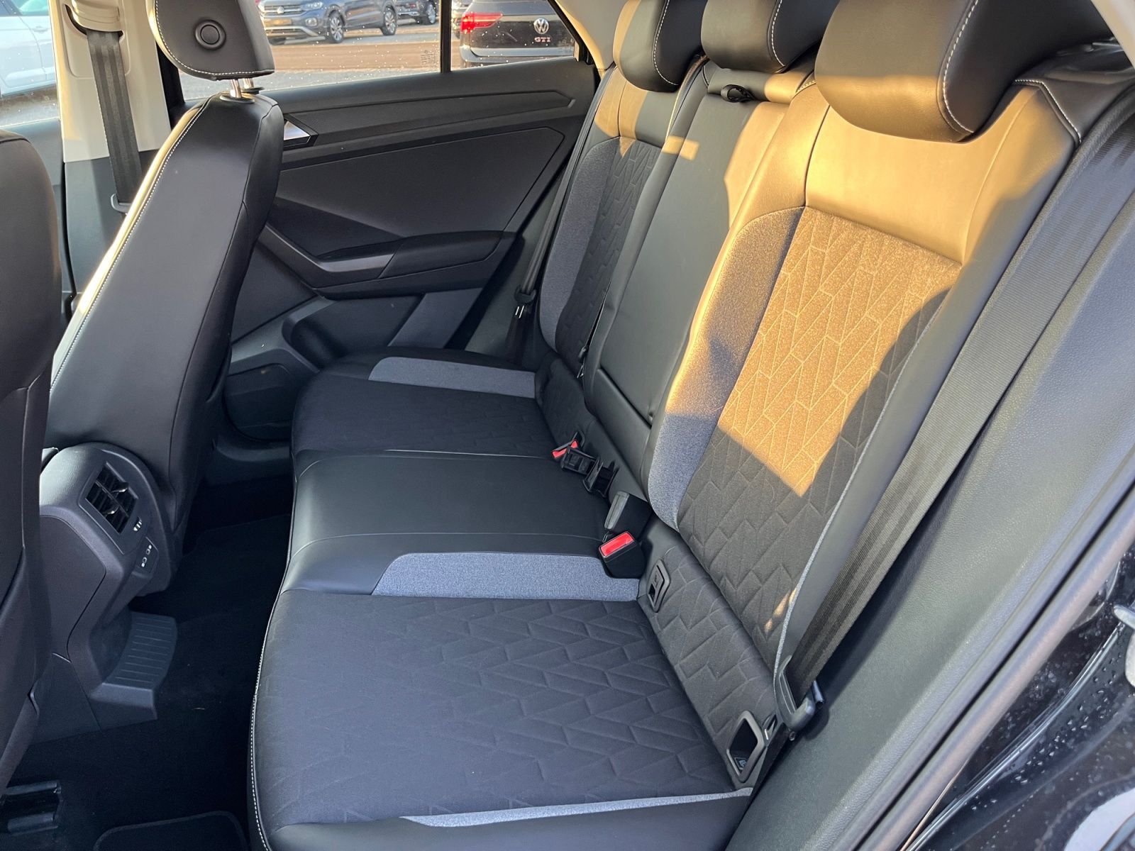 Volkswagen T-Roc - Bild 11