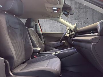 Volkswagen T-Roc - 9