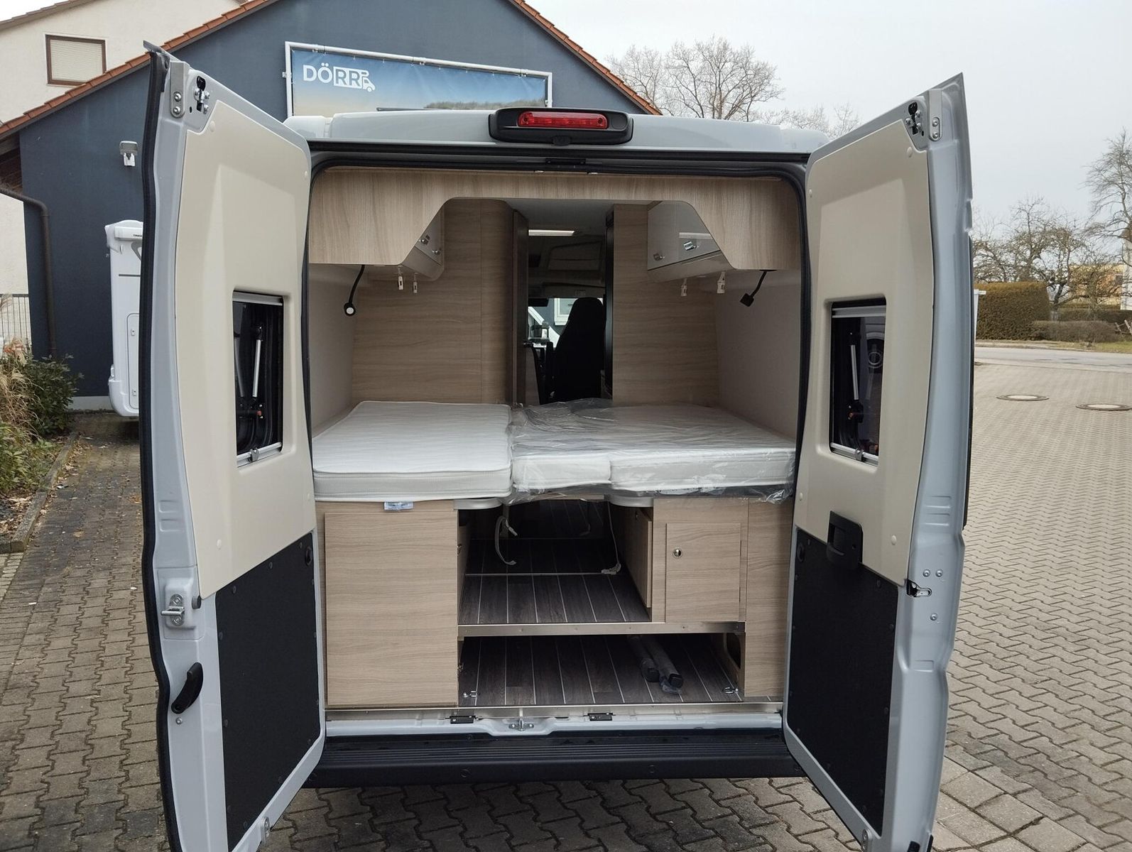 Fahrzeugabbildung Forster Vantasy FV636EB Fahrassistenz Paket