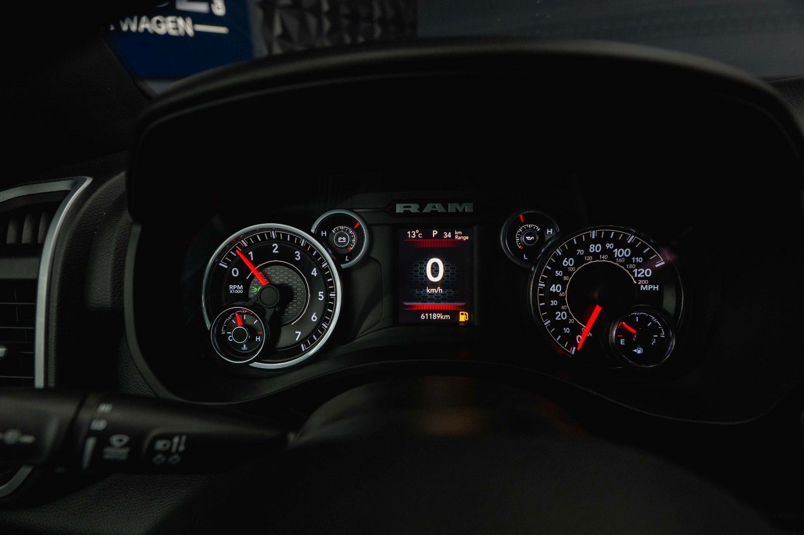 Fahrzeugabbildung Dodge RAM 5.7 V8 HEMI 4x4 OFFROAD Night-Paket *LED*19%