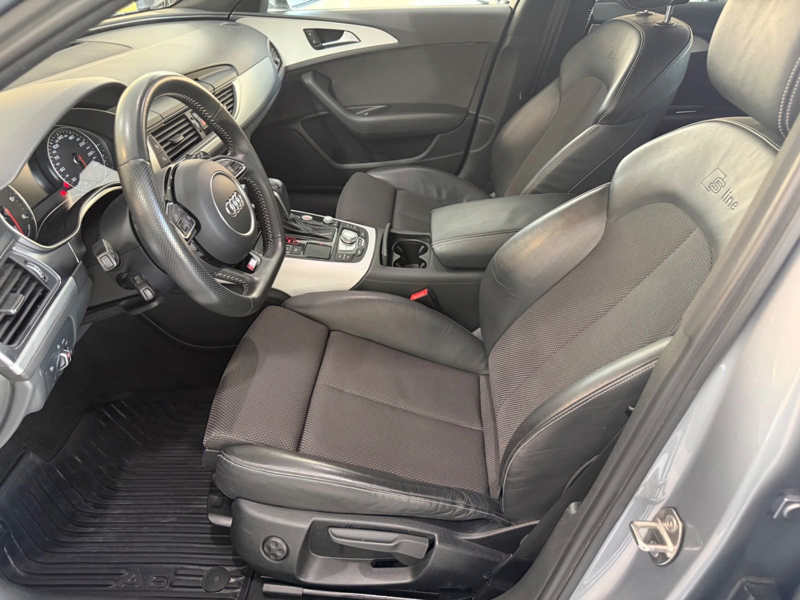 Fahrzeugabbildung Audi A6 Avant 2.0 TDI ultra*S-Line Plus