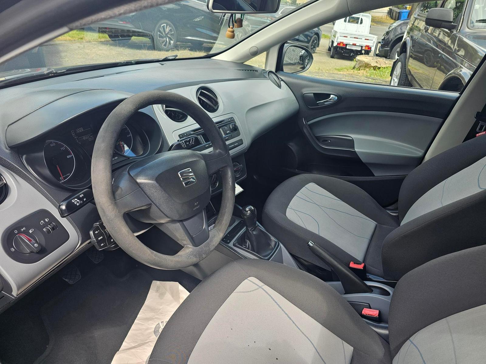 Seat Ibiza 2015 — photo 8