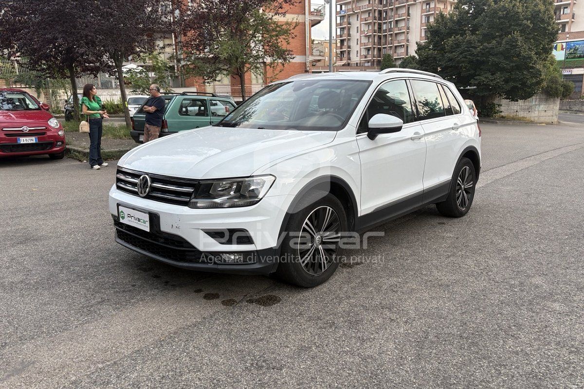 Volkswagen VOLKSWAGEN Tiguan 2.0 TDI SCR DSG Business BlueM