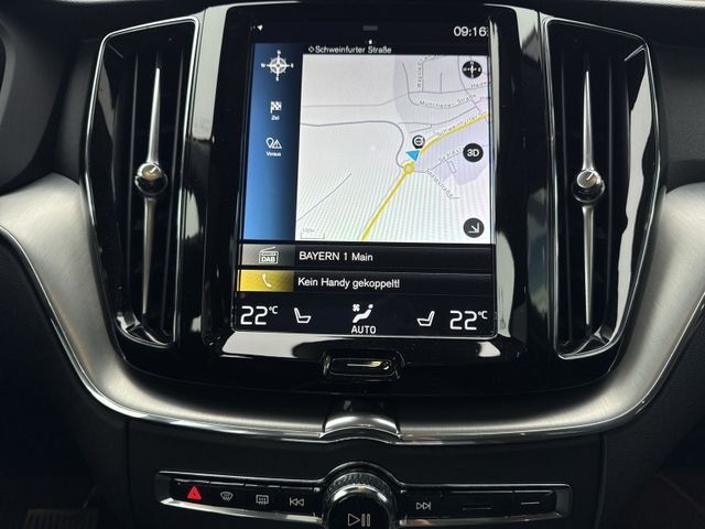 Fahrzeugabbildung Volvo XC60 2.0 PHEV R-Design Expression Recharge Plug-