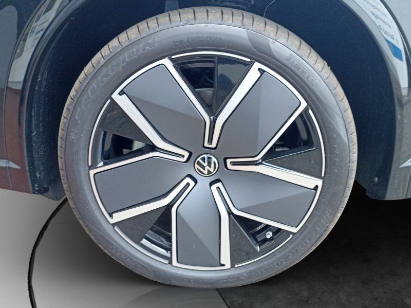 Fahrzeugabbildung Volkswagen Tiguan 1.5 TSI eHybrid R-Line DSG+  AHK+NAVI+MAT