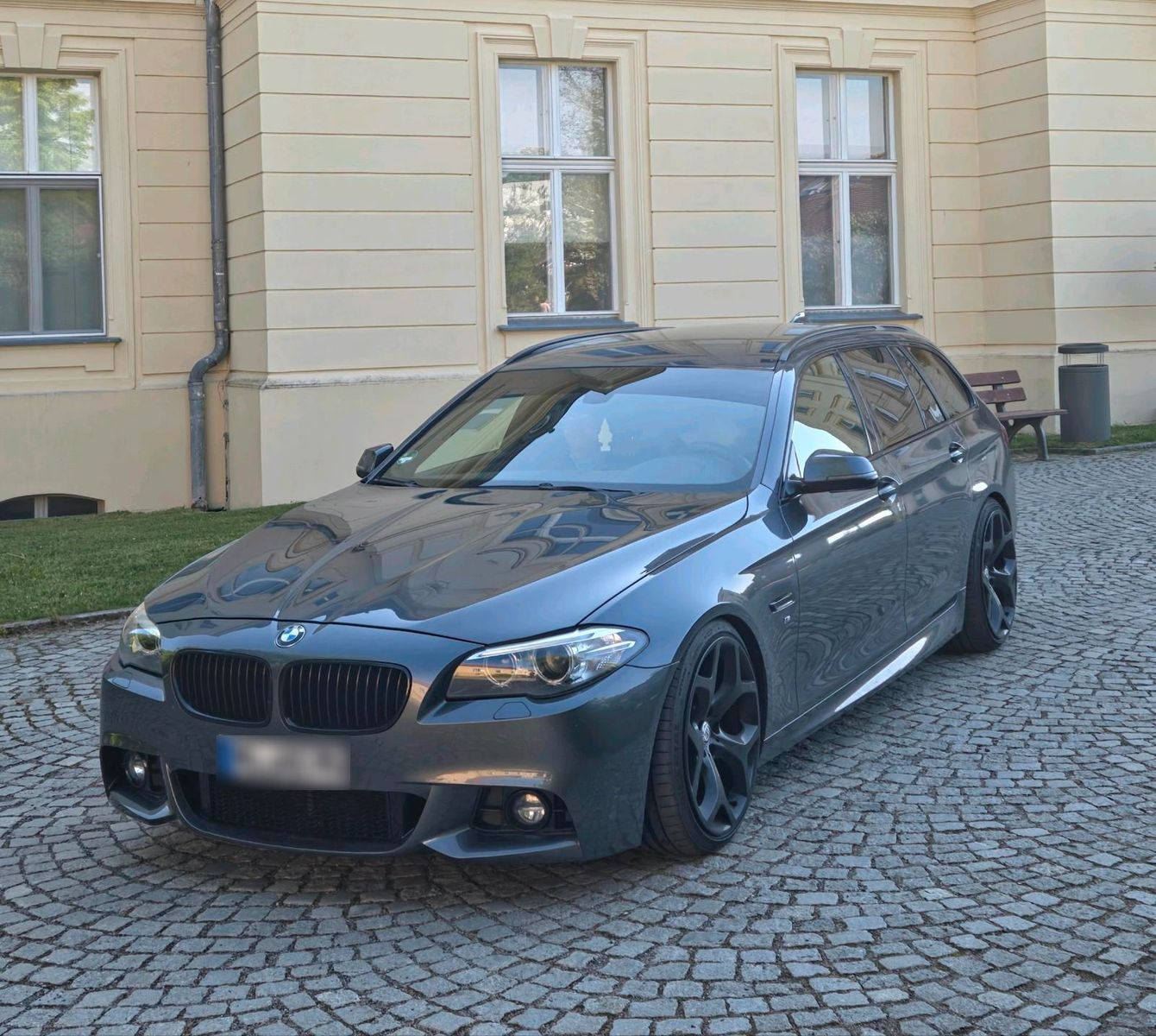 BMW BMW520D Touring F11