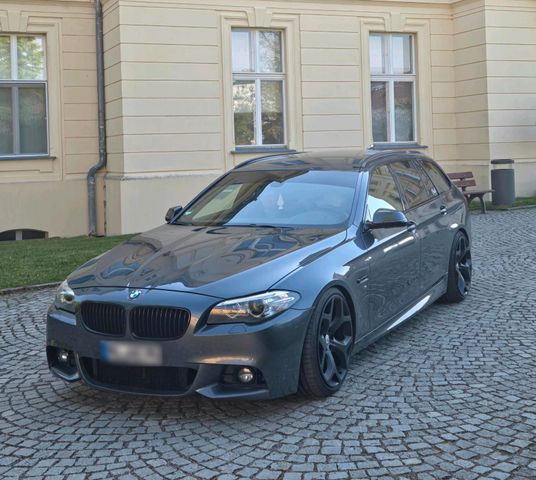 BMW BMW520D Touring F11