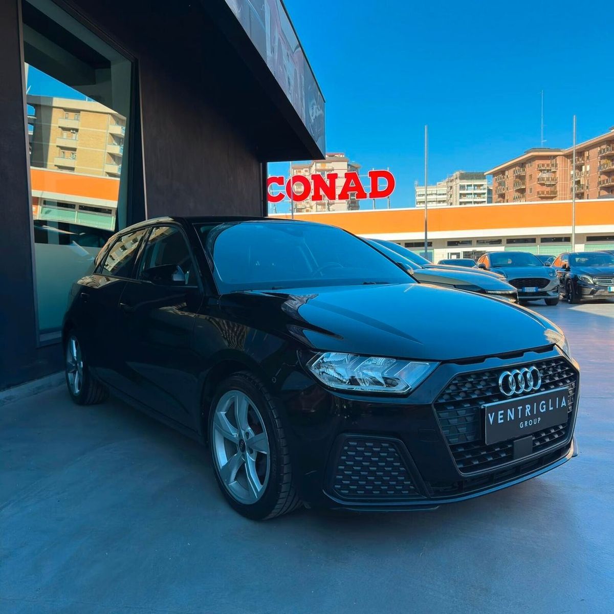 Audi A1 SPB 30 TFSI S tronic Identity Black imagem 2