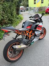 KTM RC 125 mit Akrapovic - KTM RC 125