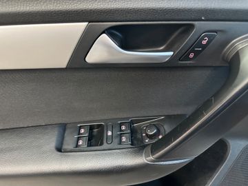 Volkswagen Passat Variant Trendline *2. Hand*Klima*SHZ*MP3*