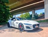 Jaguar F-Type P450 R-DYNAMIC 5.0  - Jaguar F-Type mit Benzin-Antrieb: Cabrio, 5.0