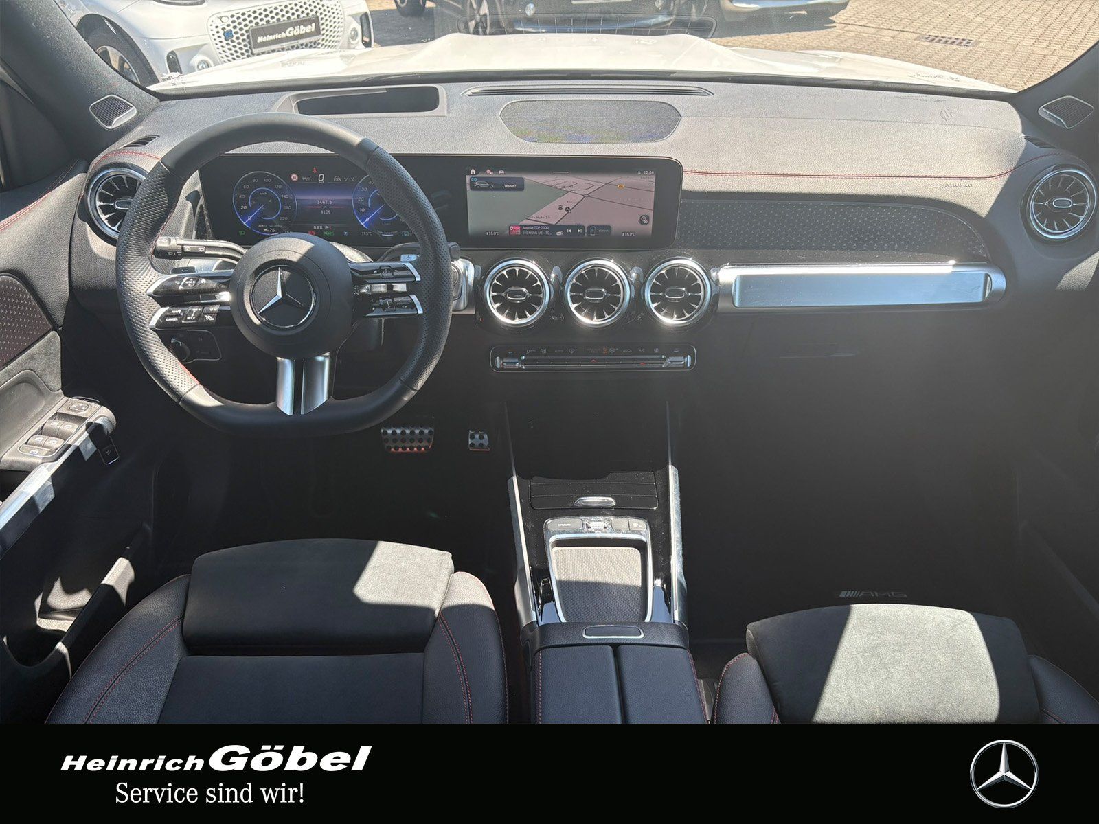Fahrzeugabbildung Mercedes-Benz EQB 300 AMG-LINE HEAD-UP*BURMESTER*360°*MEMORY