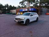 Volkswagen Touareg 3.0 V6 TDI 210kW 4MOT Tiptr. R-Line ...