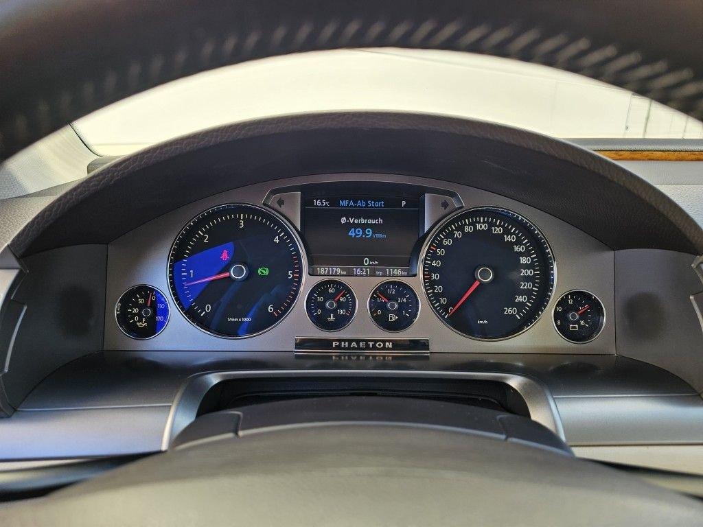 Volkswagen Phaeton 3.0 V6 TDI DPF 4MOTION Automatik | Navi