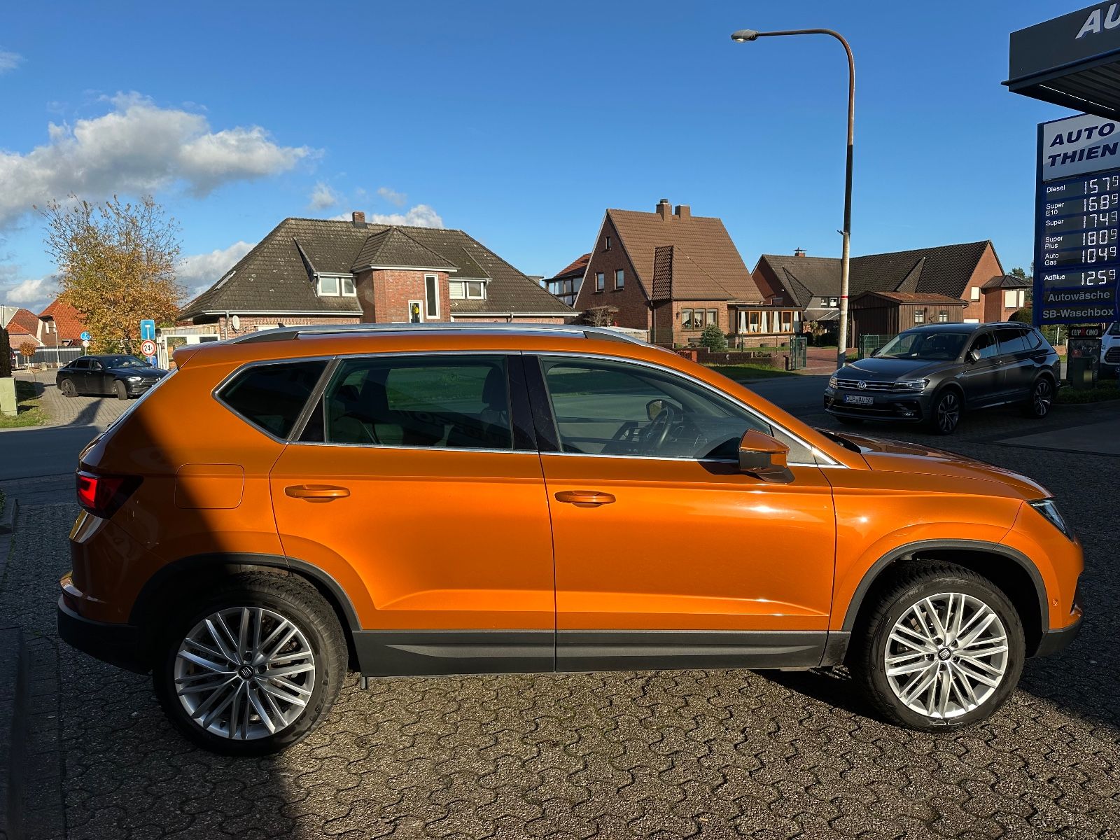 Fahrzeugabbildung SEAT Ateca 1.4 TSI ACT Xcellence Pano/AHK/LED/360°