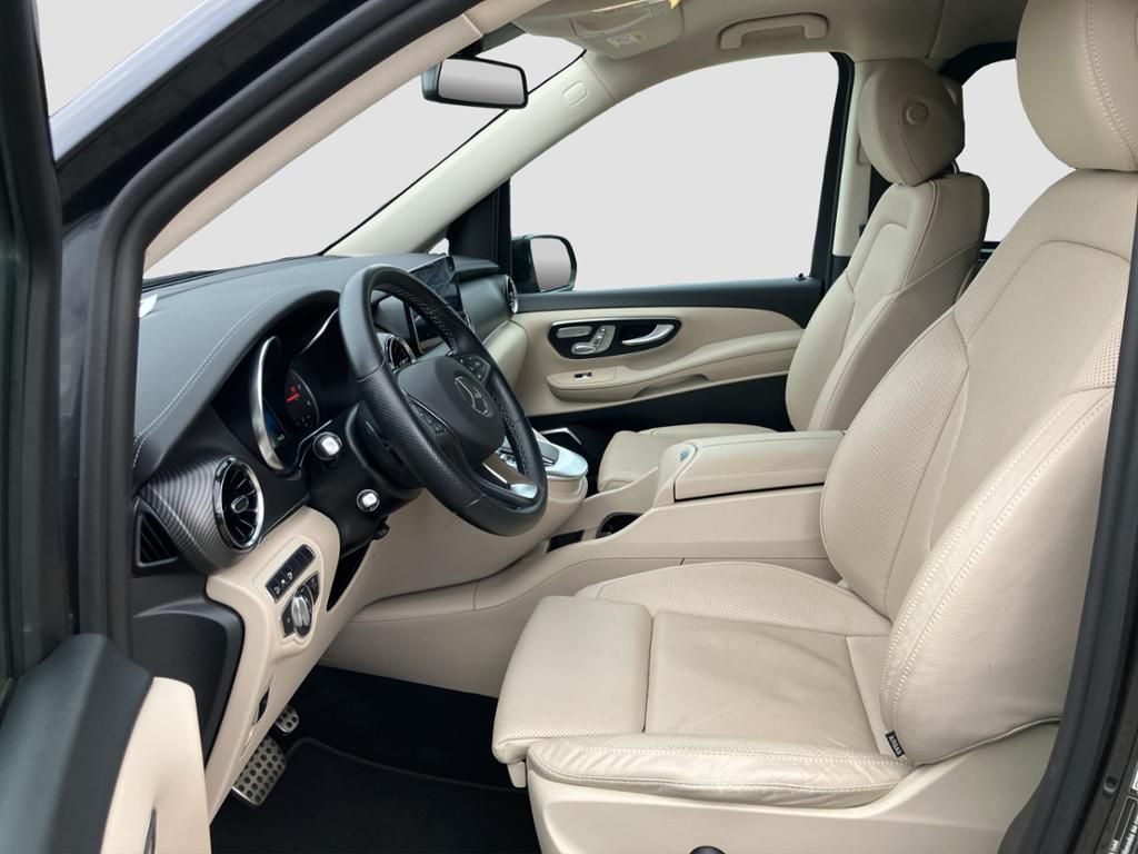 Fahrzeugabbildung Mercedes-Benz V 300 d 4MATIC AVANTGARDE EDITION Lang AHK*Leder