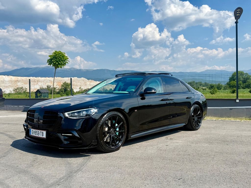 Image of Mercedes-Benz S 580