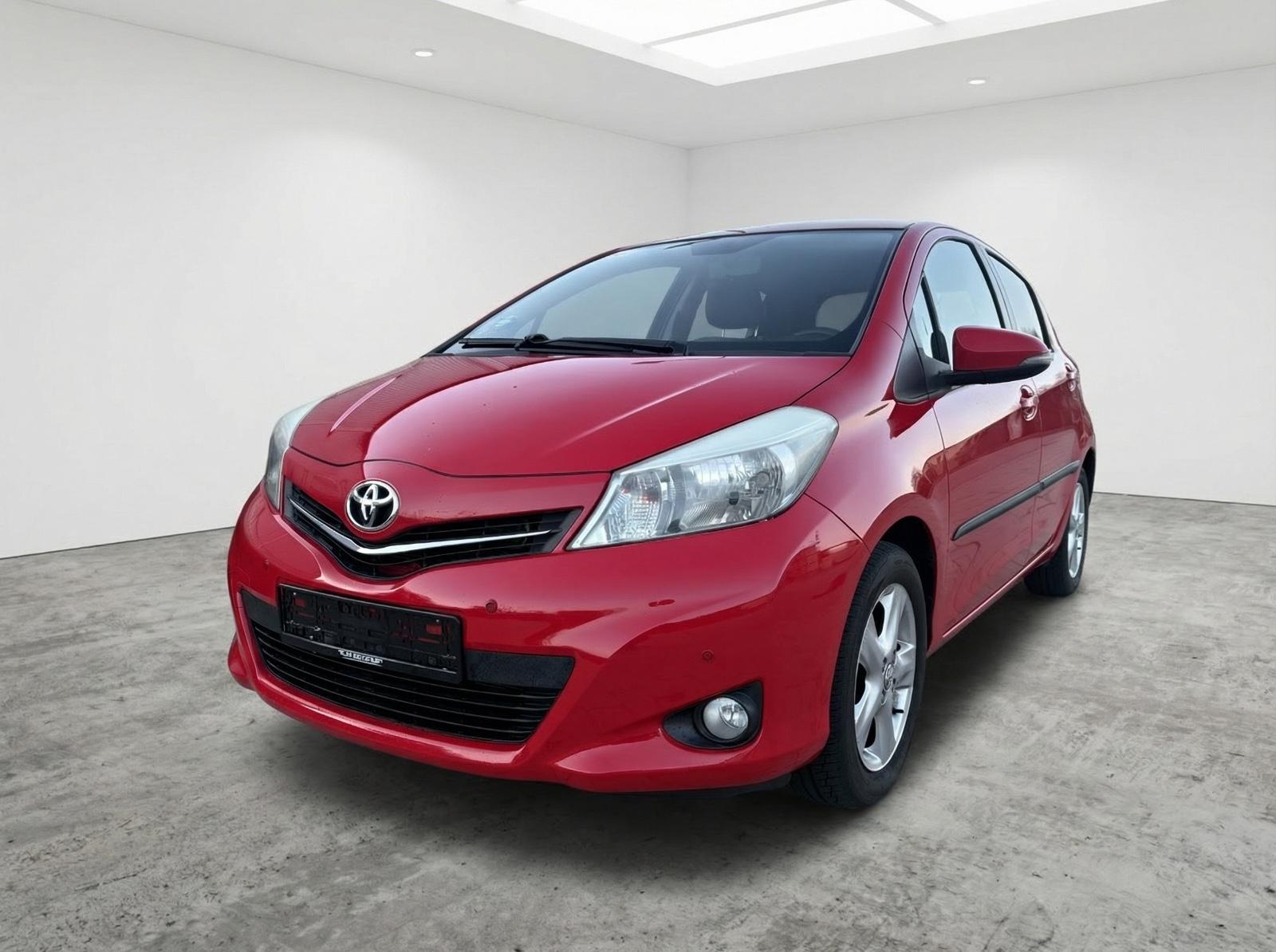 Toyota Yaris/AUTOMATIK/KAMERA/NAVI/KLIMAAUTOM/SZH