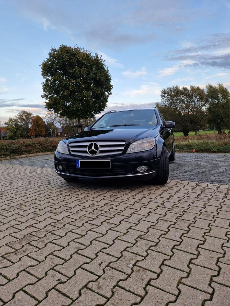 Mercedes-Benz 220 2008 — photo 8