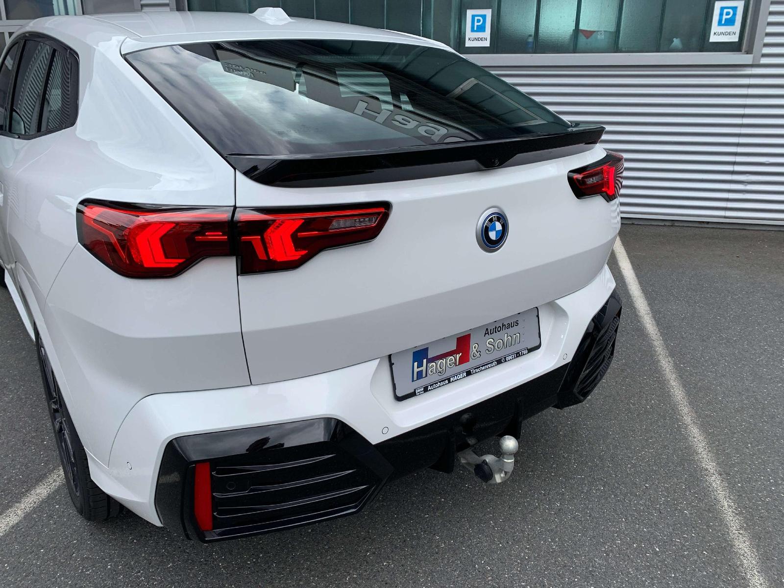 BMW iX2 30 xDrive M Sport