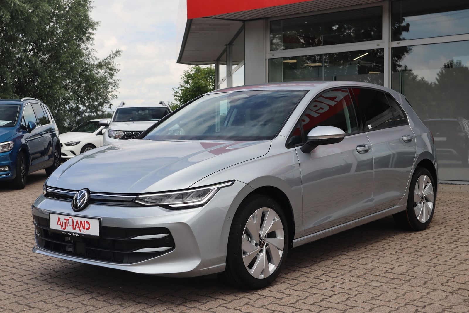 Volkswagen Golf VIII 1.5 TSI LED ACC Kamera imagem 2