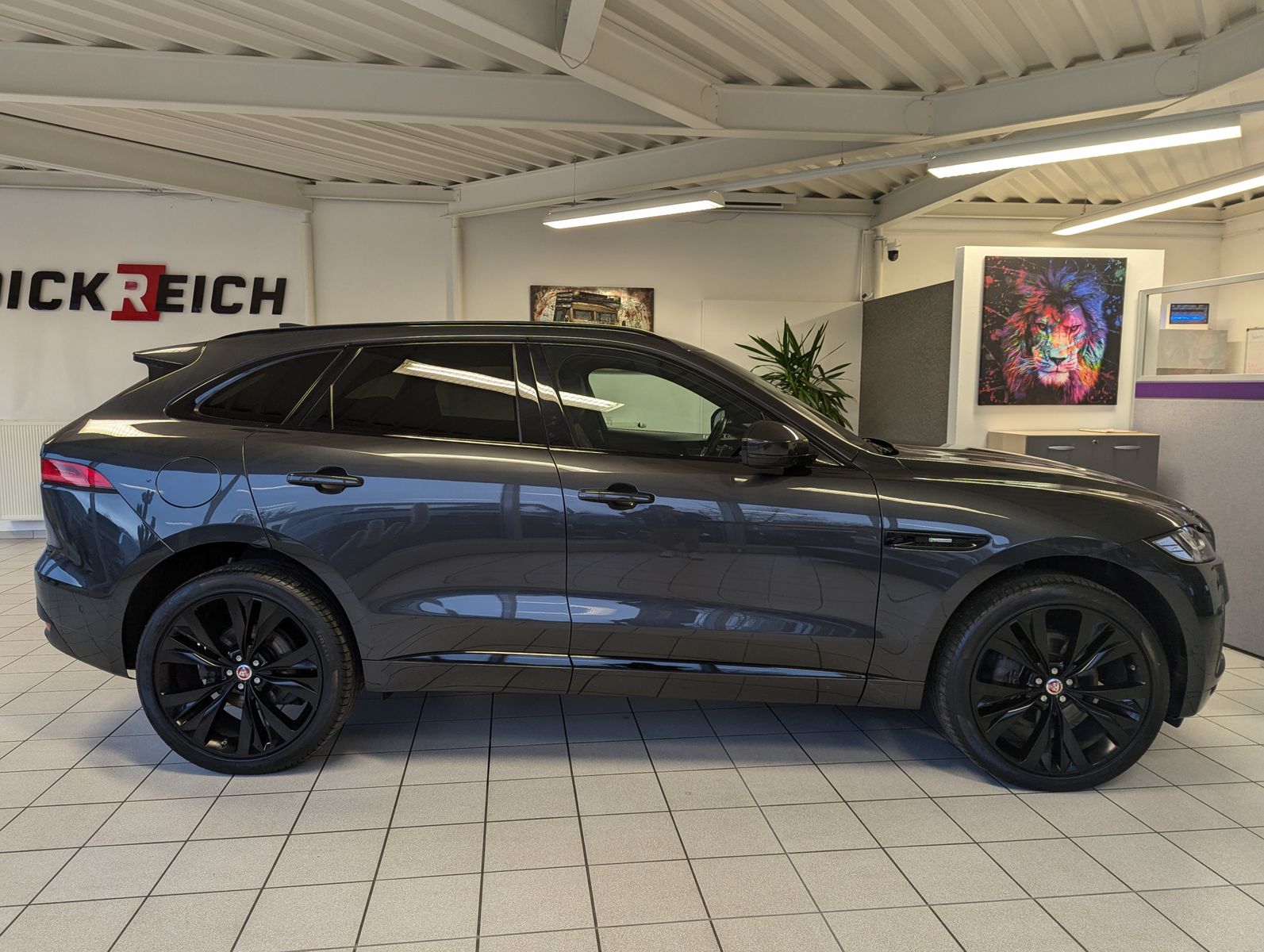 Fahrzeugabbildung Jaguar F-PACE R-Sport AWD Black LED+ PanoACC 22"