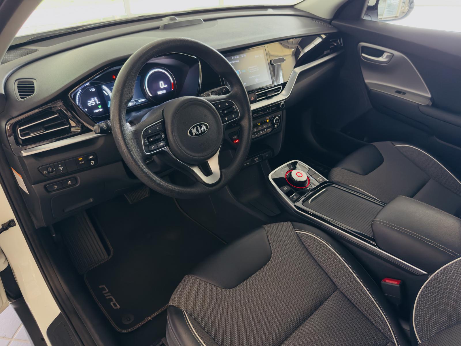 Kia Niro EV E-NIRO RÜCKFAHRKAMERA / DAB / 1. BESITZ