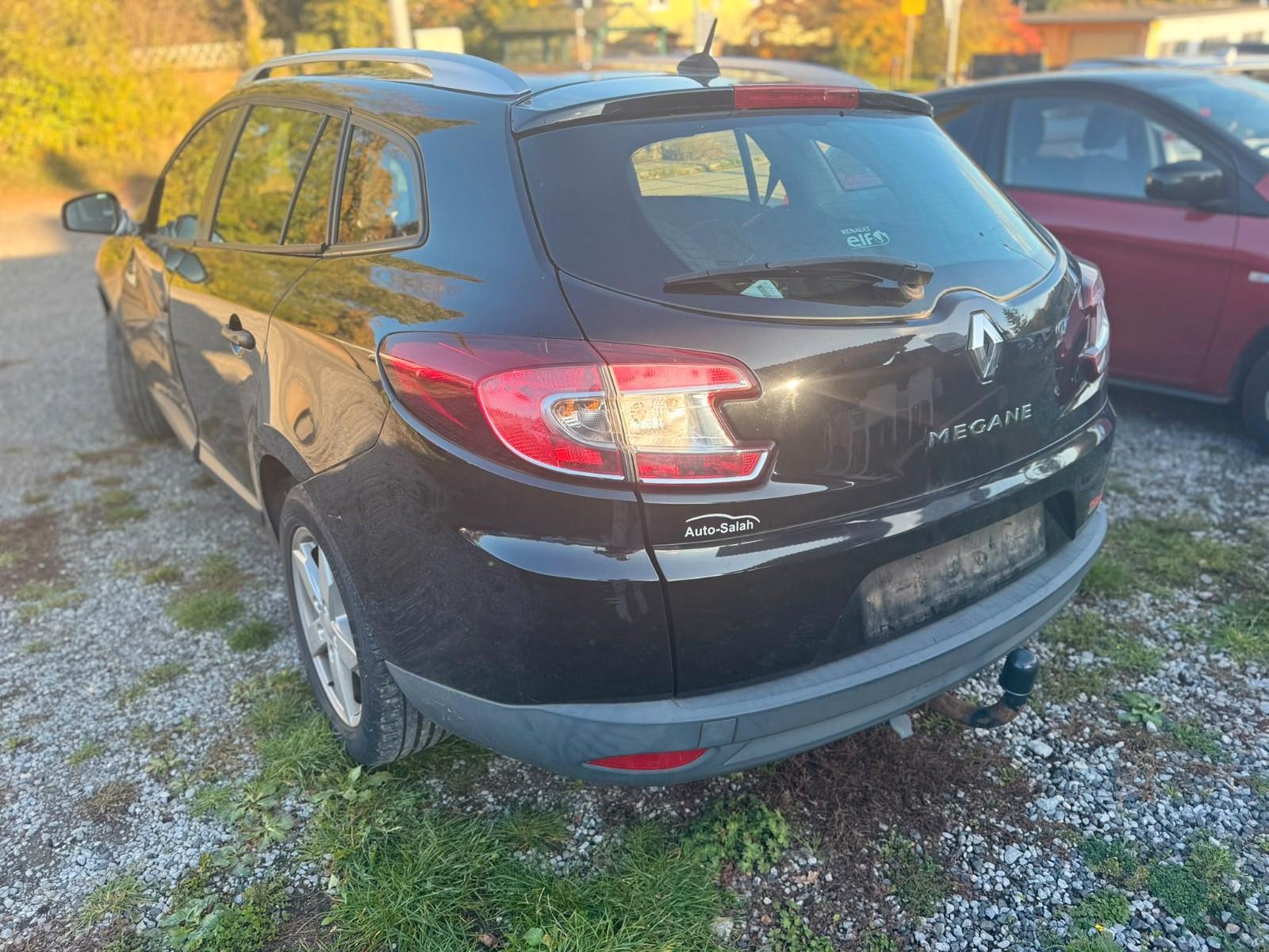 Renault Megane 2012 — двигун 1.598 cm³, 101 HP (74kW)