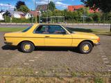 Mercedes-Benz 230 CE W 123 H-Zulassung - Mercedes-Benz 230: Coupé, Ce