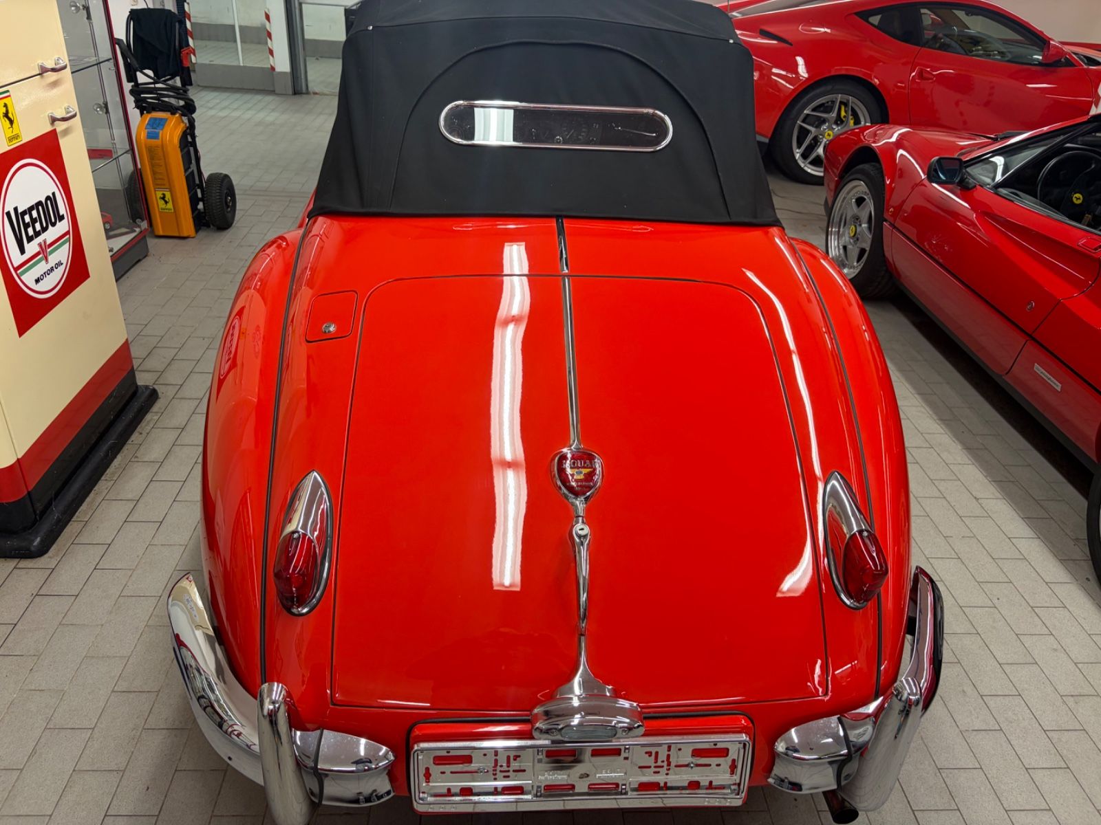 JAGUAR XK 9