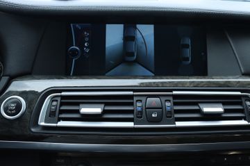BMW 740d xDrive  HEAD UP+ACC+GSD