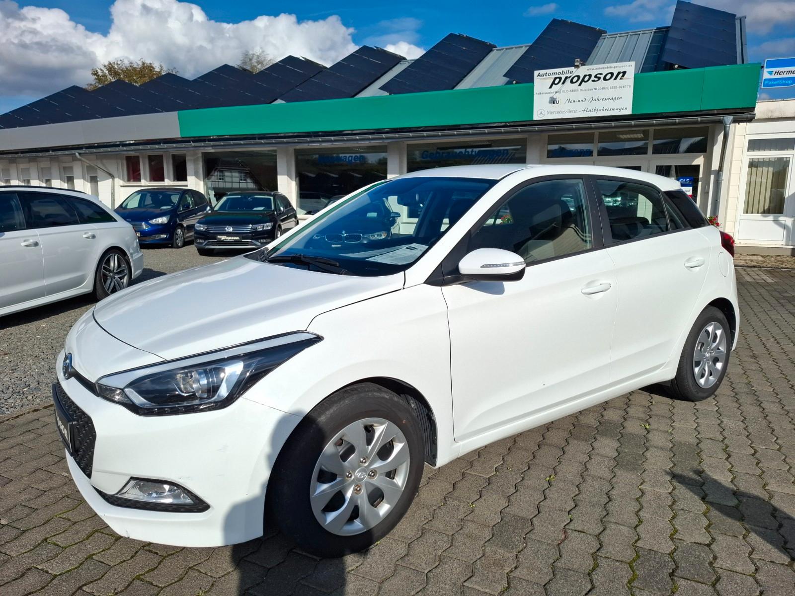 Hyundai i20 1.4 Trend Aut. KLIMA / USB / TEMPOMAT