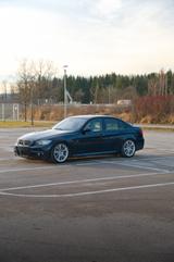 BMW 330xi INDIVIDUAL - gebrauchte BMW 330 aus dem Jahr 2006