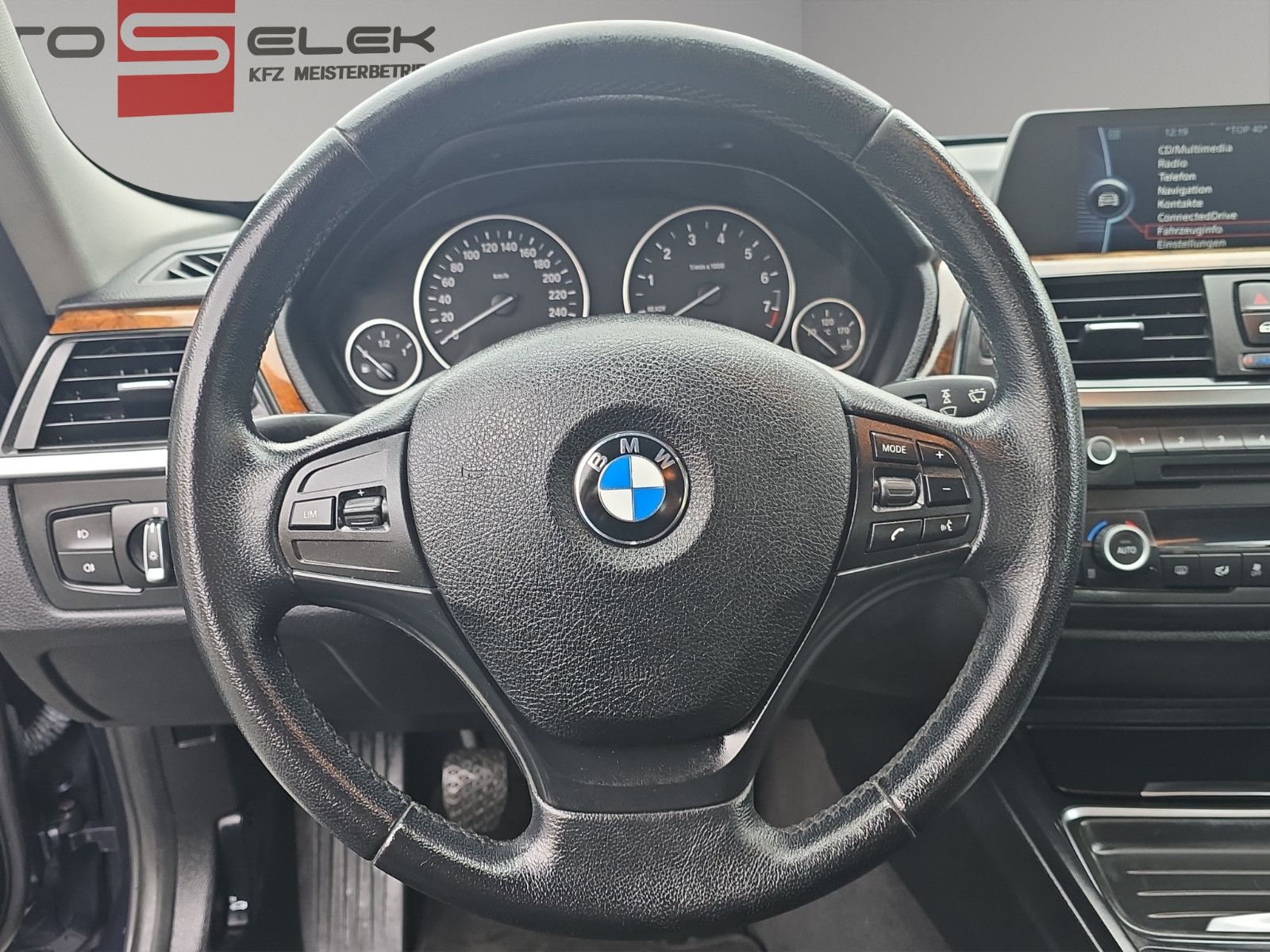 Fahrzeugabbildung BMW 320 i+NAVI BUSINES+PDC+SHZ