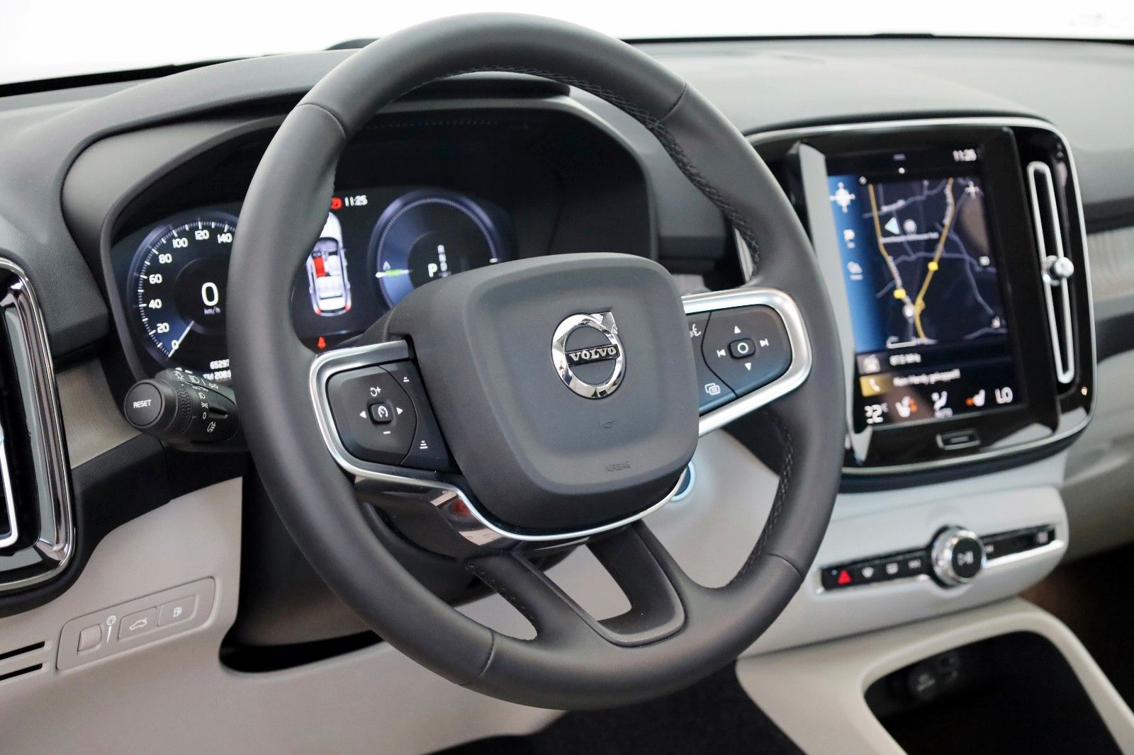 Fahrzeugabbildung Volvo XC40 Inscription T5,Leder,Navi,SH,360Kamera +WR