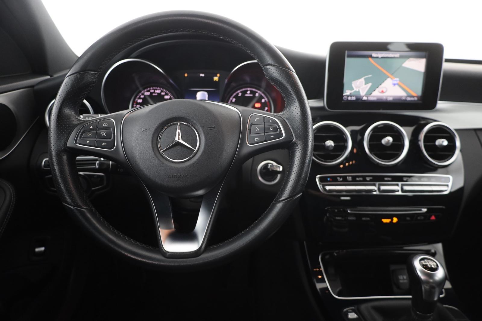 Mercedes-Benz C180 T Avantgarde LED Navi Sitzheizung Tempomat