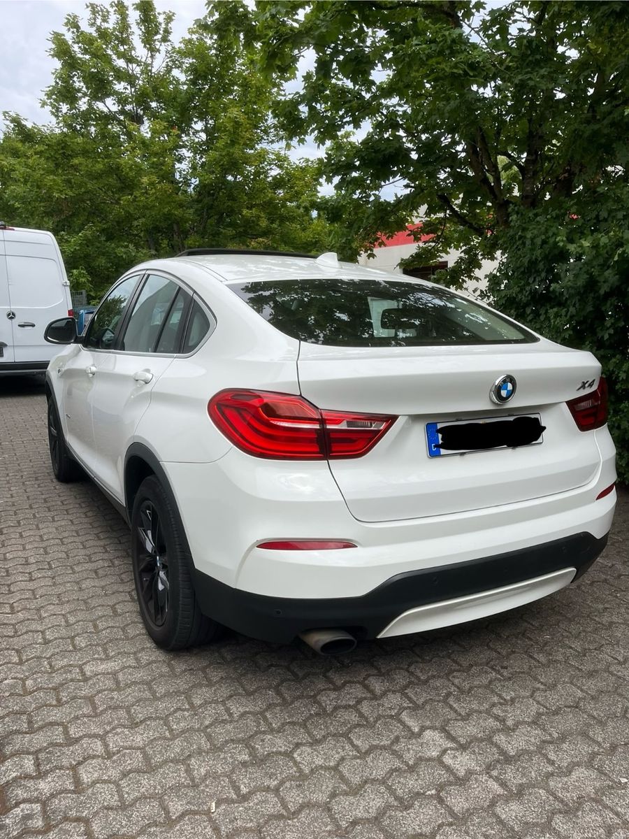 Fahrzeugabbildung BMW X4 xDrive 20 i HUD+Xenon+Schiebedach