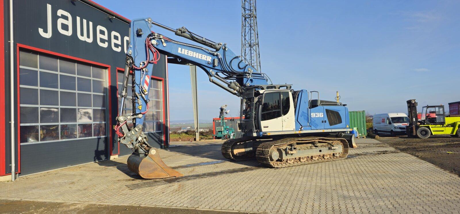 Liebherr R 936 LC /Verstellb. Kabine / GPS 3D/ Neuwertig
