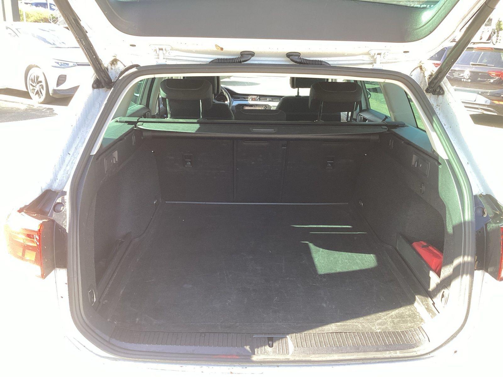 Volkswagen Passat Variant - Bild 15