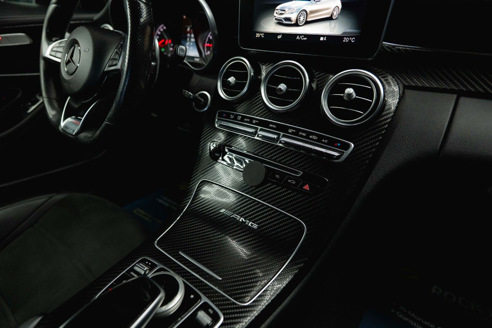 Fahrzeugabbildung Mercedes-Benz C 63 AMG Coupe Edition 1 Night Carbon *ACC*LED*