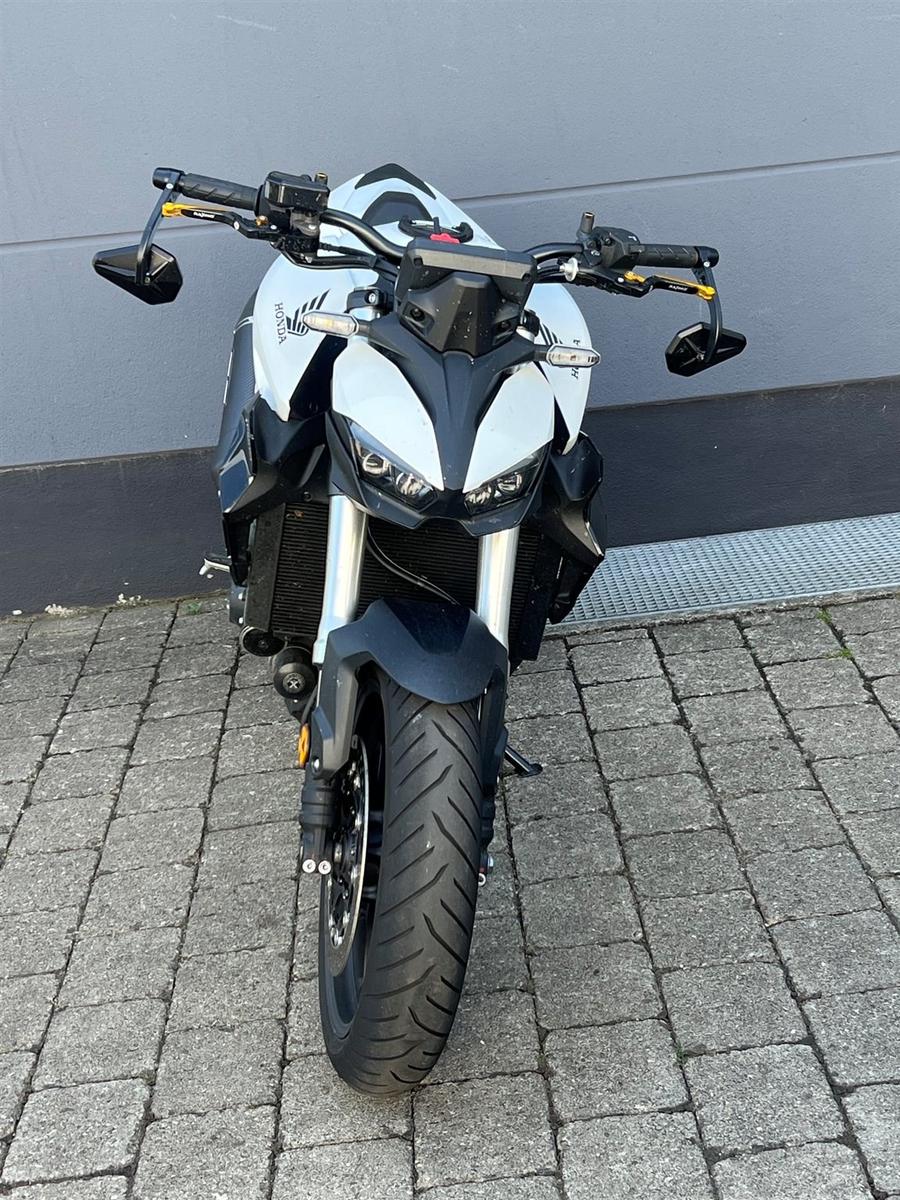 Honda CB1000 Hornet inkl. Zubehör!