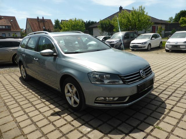 Volkswagen Passat  Panoramadach  NAVI  SHZ  ALU