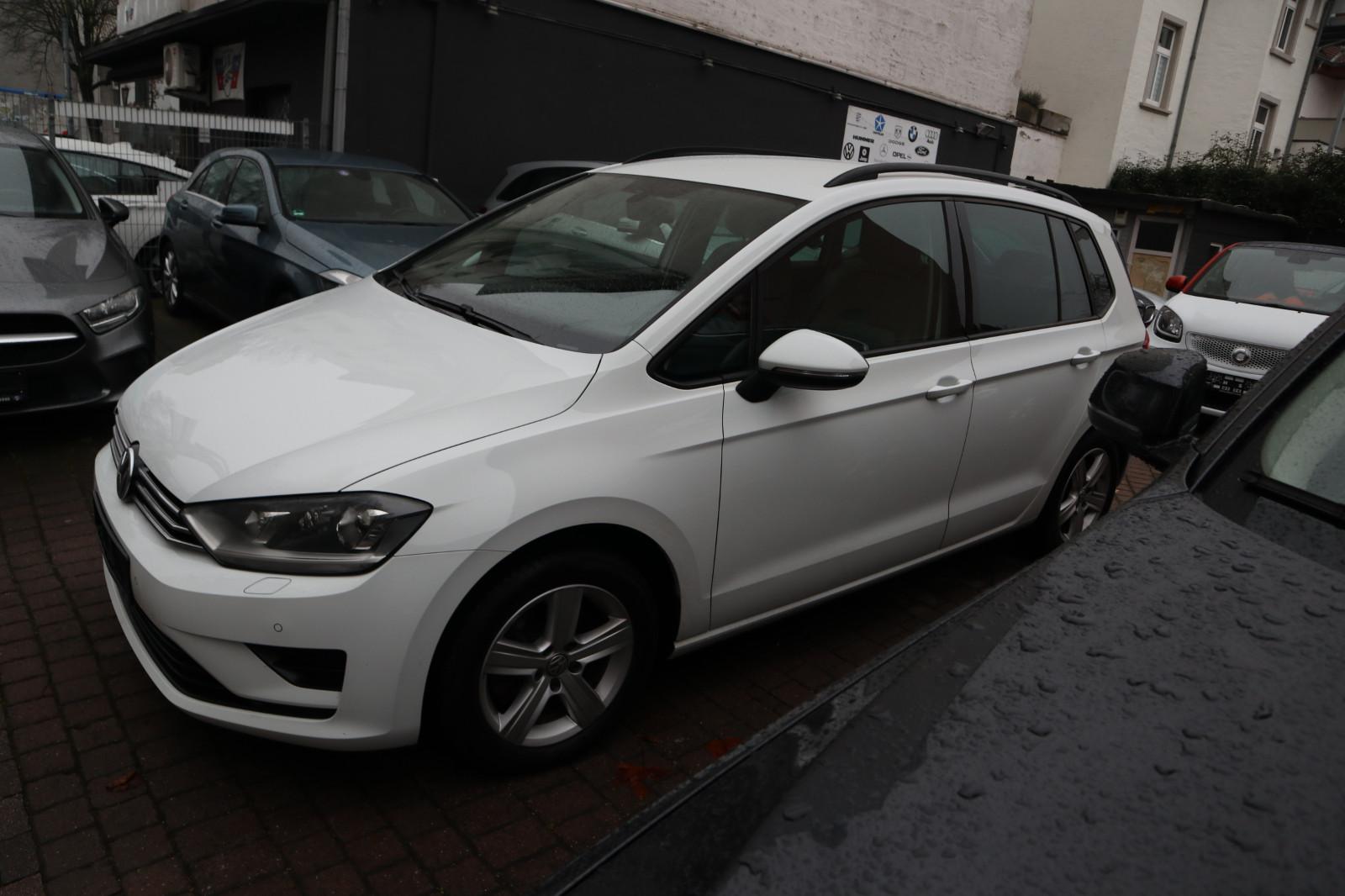 Volkswagen Golf Sportsvan VII /Standheizug/Bi-Xenon/Kamera