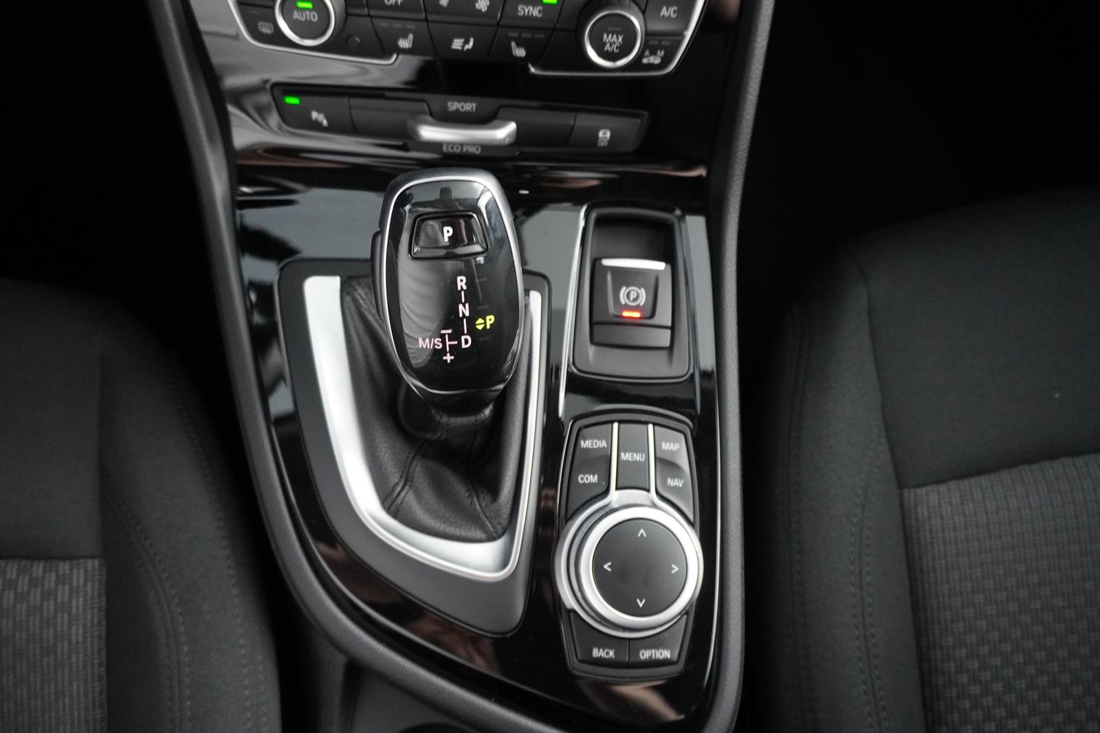 BMW 220 i Advantage AT Navi LED Kamera Head-Up, миниатюра 28